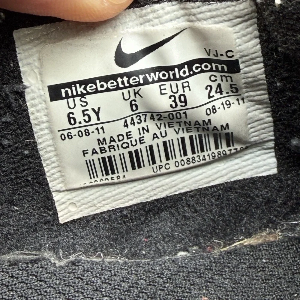 Nike these shoes